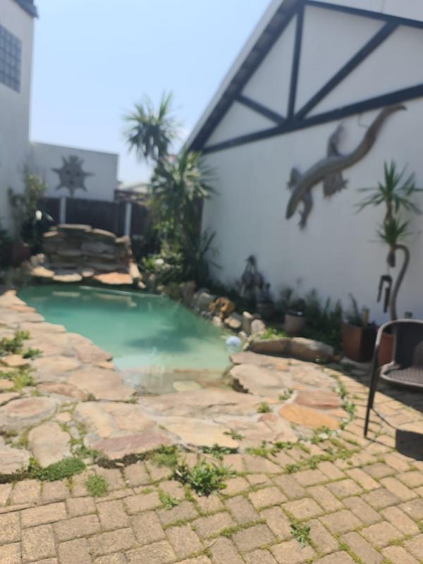 2 Bedroom Property for Sale in Rugby Western Cape